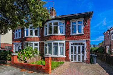 5 bed house, Windermere Avenue, Cyncoed, Cardiff, CF235PQ - Image 1